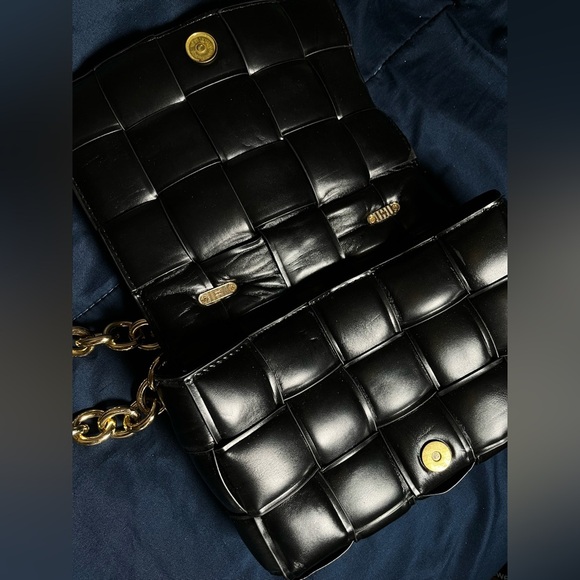 Black Faux Puff Leather Bag - Picture 6 of 7